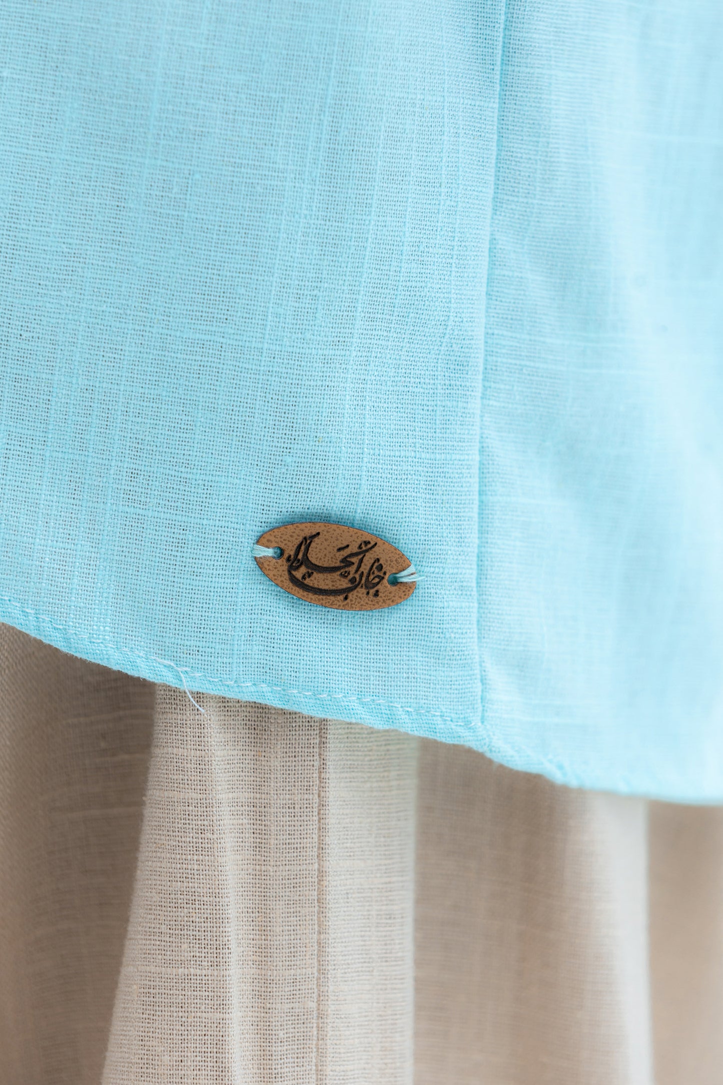Tropical tide top