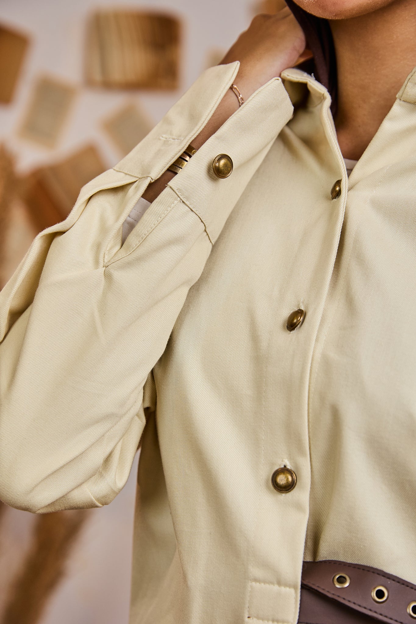 Side belt shirt - Beige