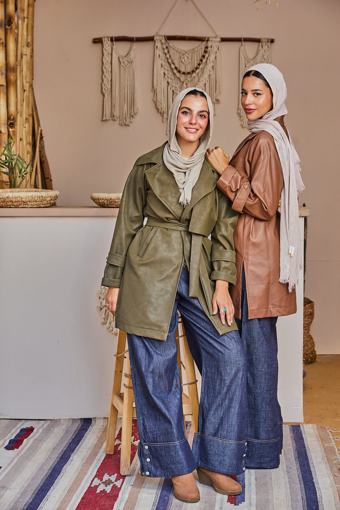 The Classic Leather Coat - Olive