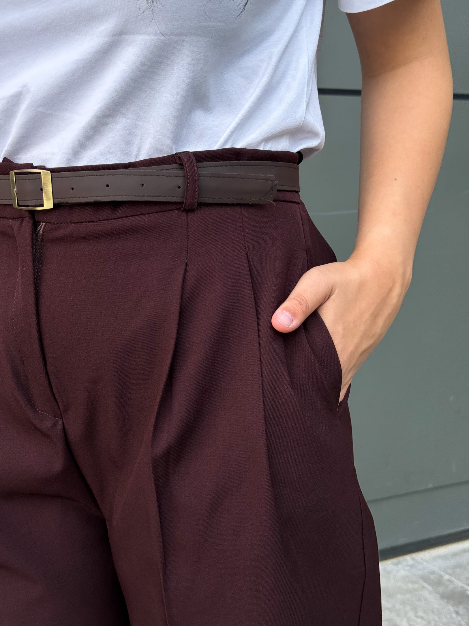 Tailored Classic pants With Belt- Burgundy