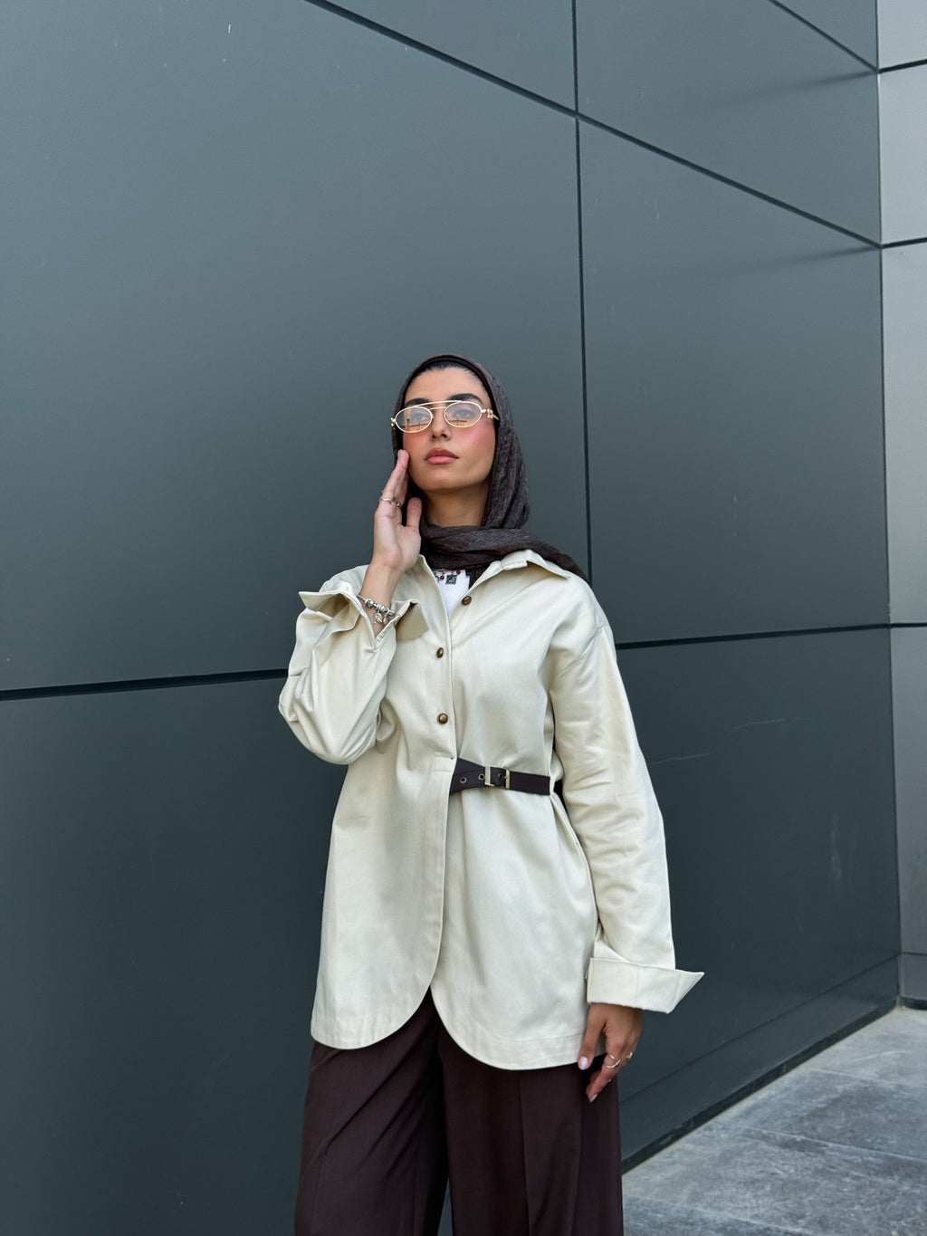 Side belt shirt - Beige