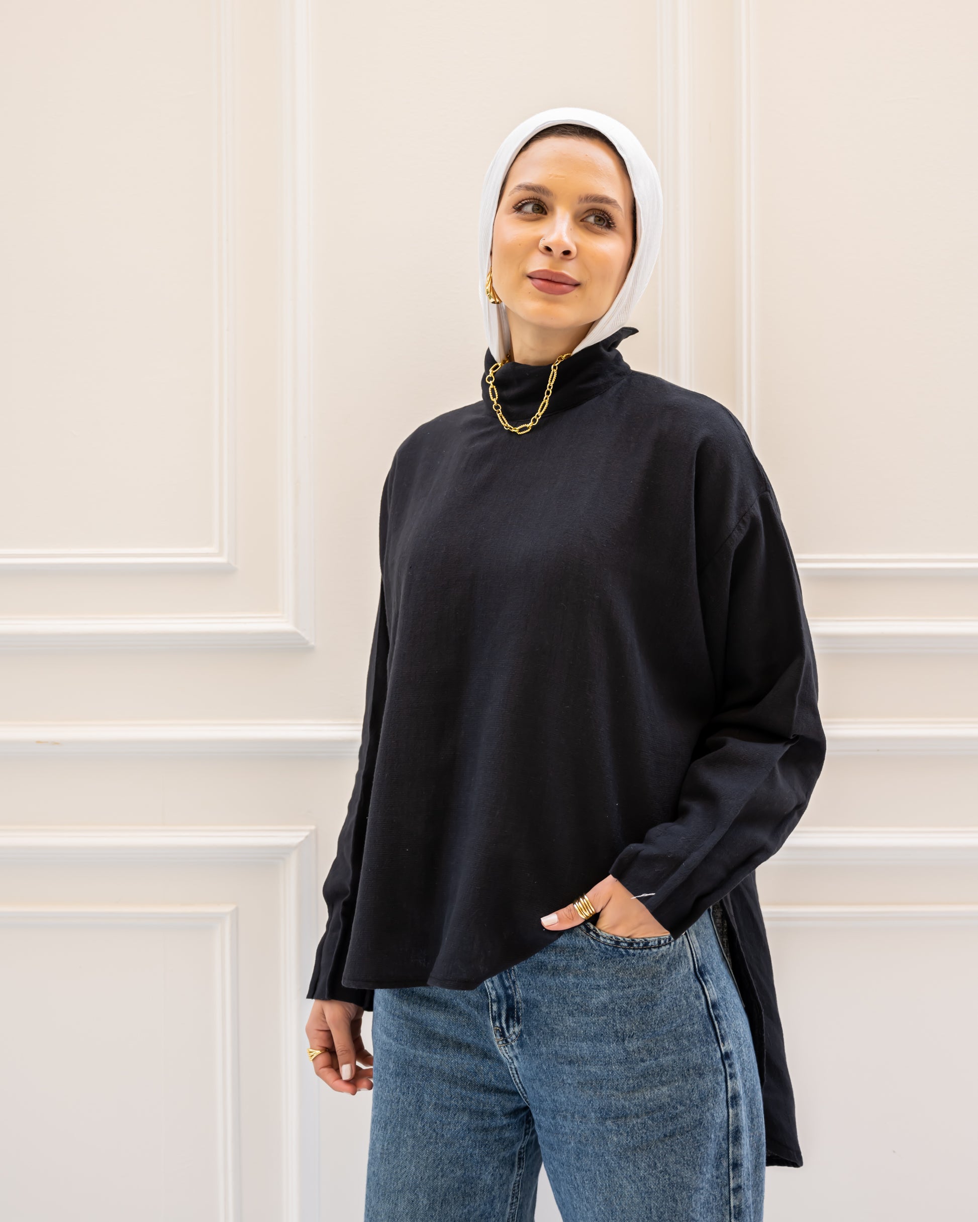 Noir flow top